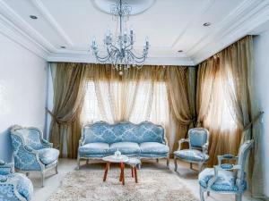 Maison Traditionnelle Unique