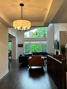 Whispering Pines Muskoka 3BR 3 Ensuite Baths - Norway Point