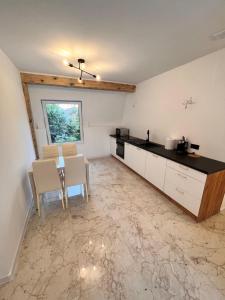 Dworskiego 74, Apartament 3