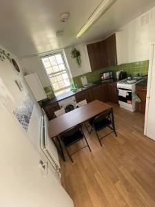 2 Bedrooms Apartment near St Pancras Kings Cross Station, Central London