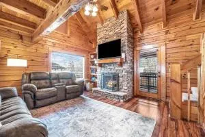 Bearly Behavin - Henderson Springs