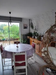 Maison jardin calme - 隆普雷