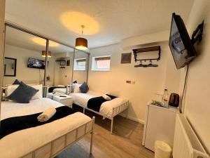 High Trees Guest House Gatwick