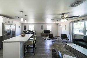 Cozy 2 Bed Home in Fort Lauderdale Sleeps 4