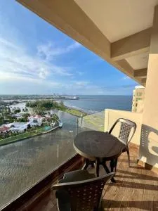 PH Roof Privado- 2BDR-king bed-6 pers-3 Pool-Gym - Guadalupe