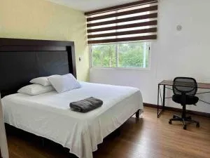 Casa ejecutiva en fraccionamiento privado - La Union de Isidoro Montes de Oca