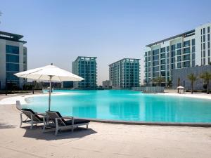Spacious 1 BR Lagoon