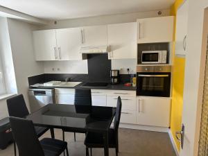 Maisons de vacances Jsj : Maison 2 Chambres
