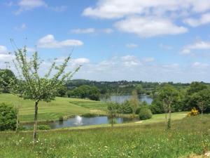 Gite à proximité du golf et du lac de la Dathée
