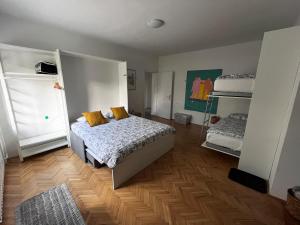 The Green Door Apartment