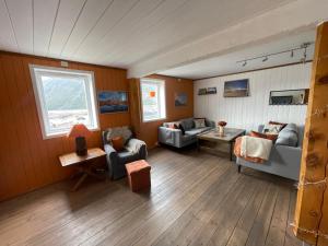 Hyggelig og velutstyrt leilighet i Lom sentrum