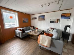 Hyggelig og velutstyrt leilighet i Lom sentrum