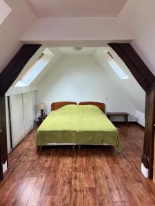 Maisons de vacances Gite a proximite du golf et du lac de la Dathee : Maison 1 Chambre