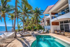 Beachfront with Private Staff in Gated Community