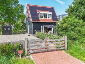 Detached Retreat in Zoutelande near Beaches