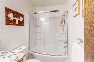 Peaceful Pine Retreat