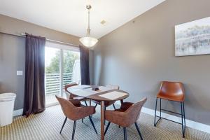 Northern Light Condominiums: Jacks Perch