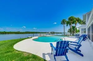 Boat Dock and Pool Bayfront Crystal River Home - Inglis