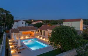 Cozy Home In Primosten With Wifi 