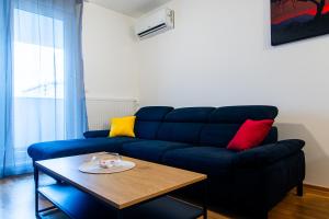 Flexible SelfCheckIns 105 - Zagreb - Parking - Loggia