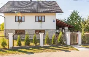 Nice Home In Gospic With Wifi - Mušaluk