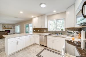 Near Hiking Lake Montezuma Home with Yard!