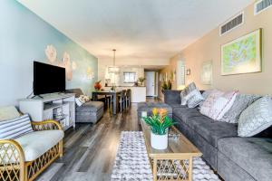 Condo with Patio and Resort Amenities in Fort Pierce!