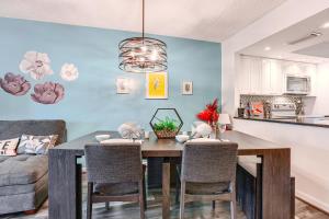 Condo with Patio and Resort Amenities in Fort Pierce!