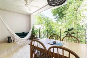 Cozy New Apartment in the Old City