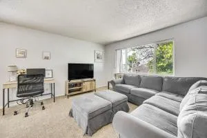 Pet-Friendly Colorado Springs Apt with Fenced Yard! - Pikeview