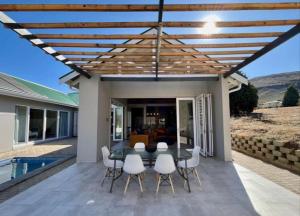 Villa 206 Clarens Golf Estate