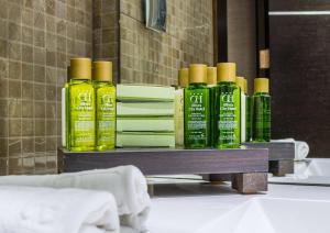 Best Western Plus Olives City Hotel - Free Pool & Parking