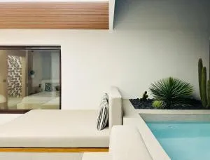 Canaryislandshost l Tierra - Nazaret