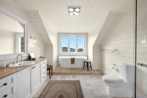 Eagles Rise - Classically Designed Country Home