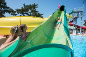 Campings Camping Officiel Siblu Bonne Anse Plage : photos des chambres