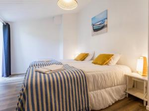 Maisons de vacances Maison avec piscine privee chauffee, proche plage a Pornic - FR-1-306-1284 : photos des chambres