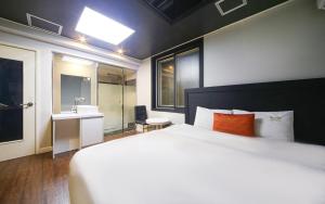 Z Motel Daeyeon Busan