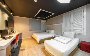 Z Motel Daeyeon Busan