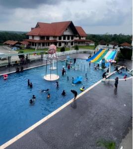 Savanna Hill Resort