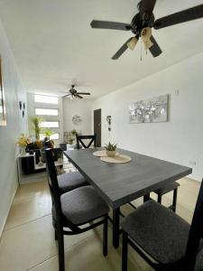 Casa Vallejo en Residencial Bécquer
