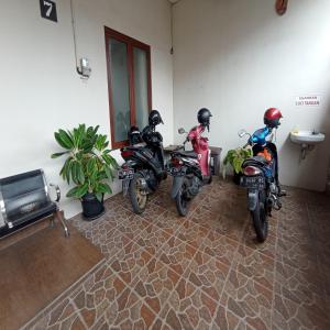 RedDoorz at Syariah House Purwokerto