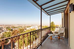Luxury Condo Steps Away from Downtown San Miguel