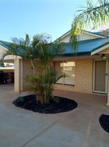 Ross McAuley accommodation for working professional