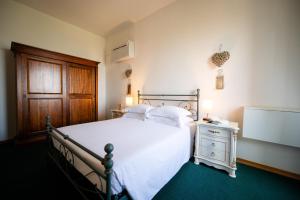 Deluxe Double Room with Sea View room in Hotel Panorama