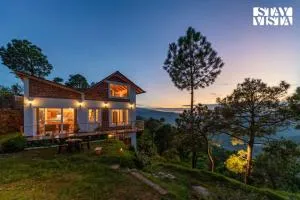 StayVista at Offgrid Ginai - Pet Friendly, Bonfire & Mountain View - Bhatrojkhan