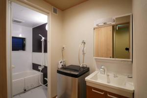 Entire House Rental in Central Osaka 山王