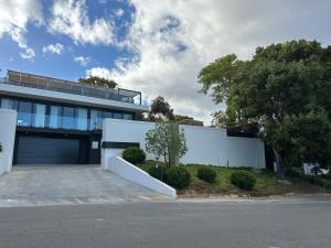 Constantia View Apartments- Luxury Self Catering