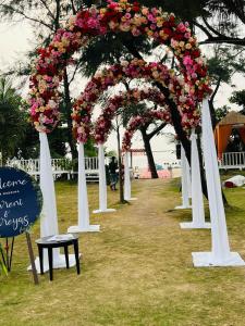 Foxoso La Beach Resort & Spa