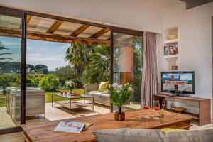 VILLA PINETA 6, Emma Villas