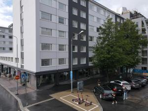 Come in! "Pirkanportti" In the heart of Tampere next to the railway station for 9 people!